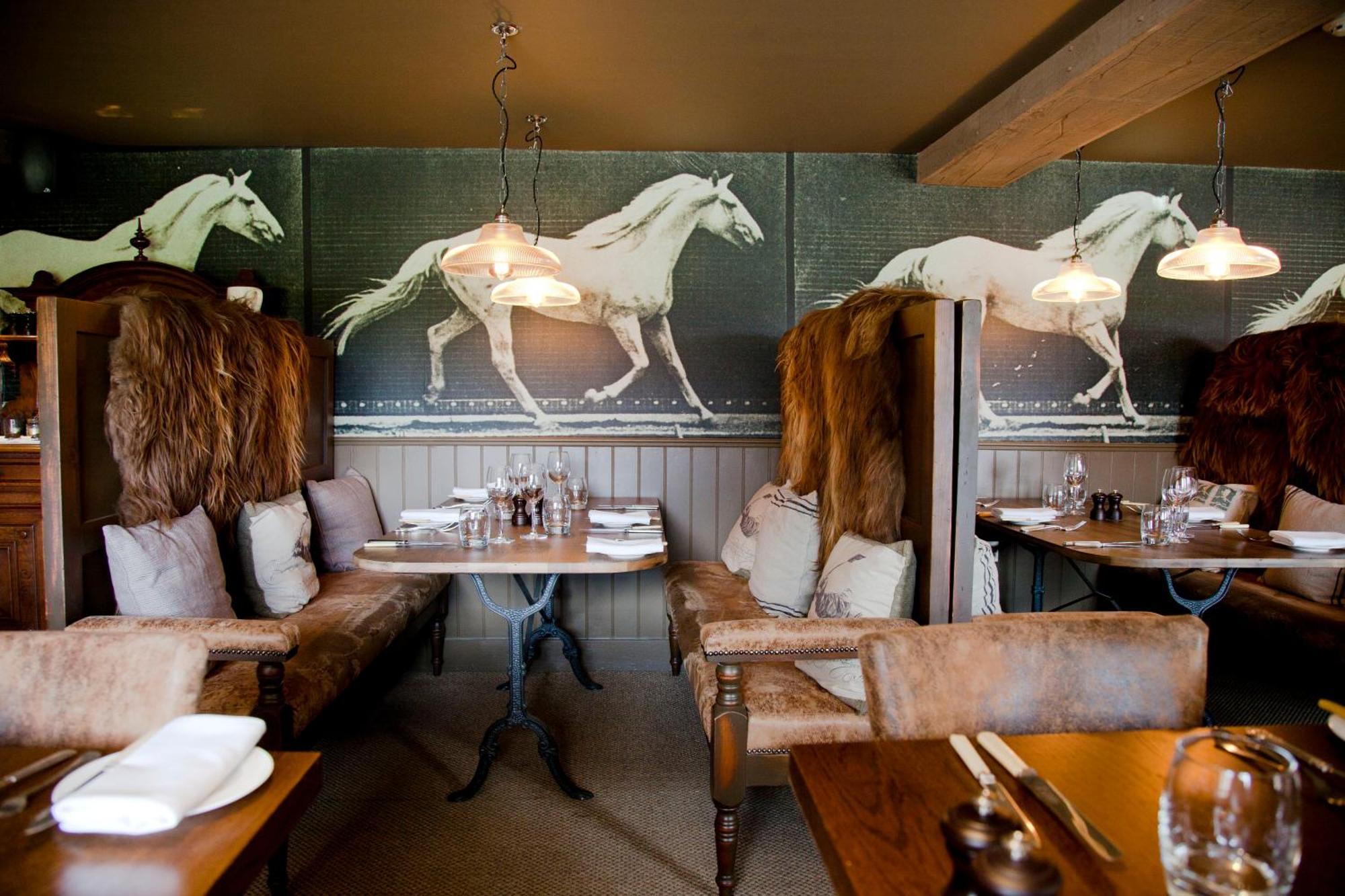 The White Horse Hotel Chilgrove Buitenkant foto