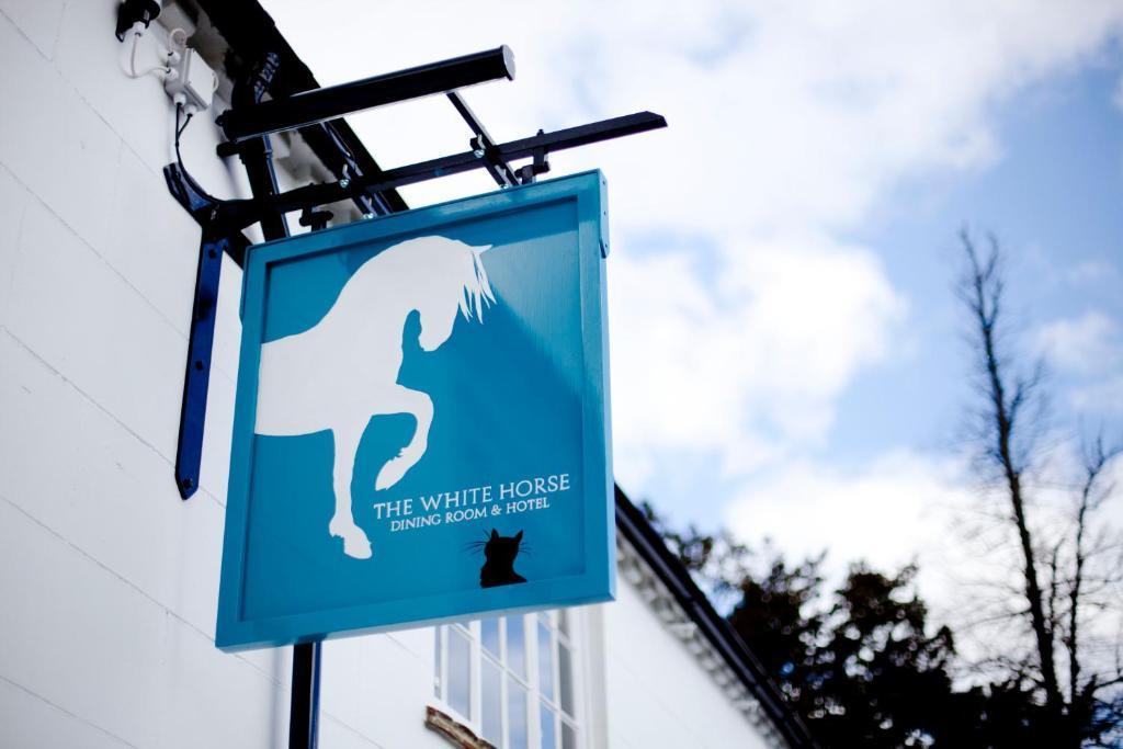 The White Horse Hotel Chilgrove Buitenkant foto