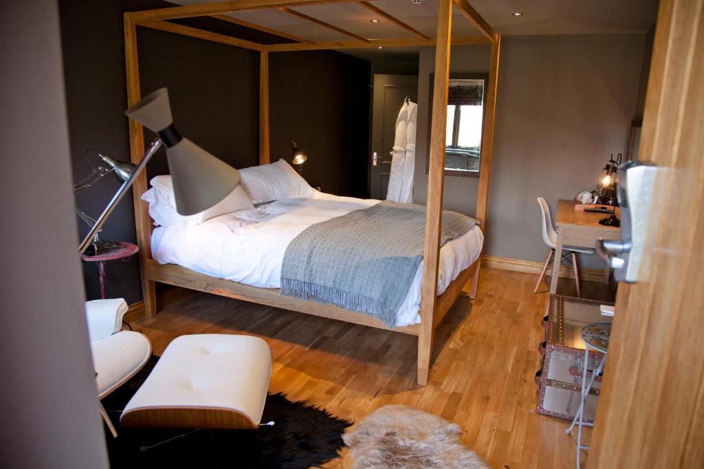 The White Horse Hotel Chilgrove Buitenkant foto