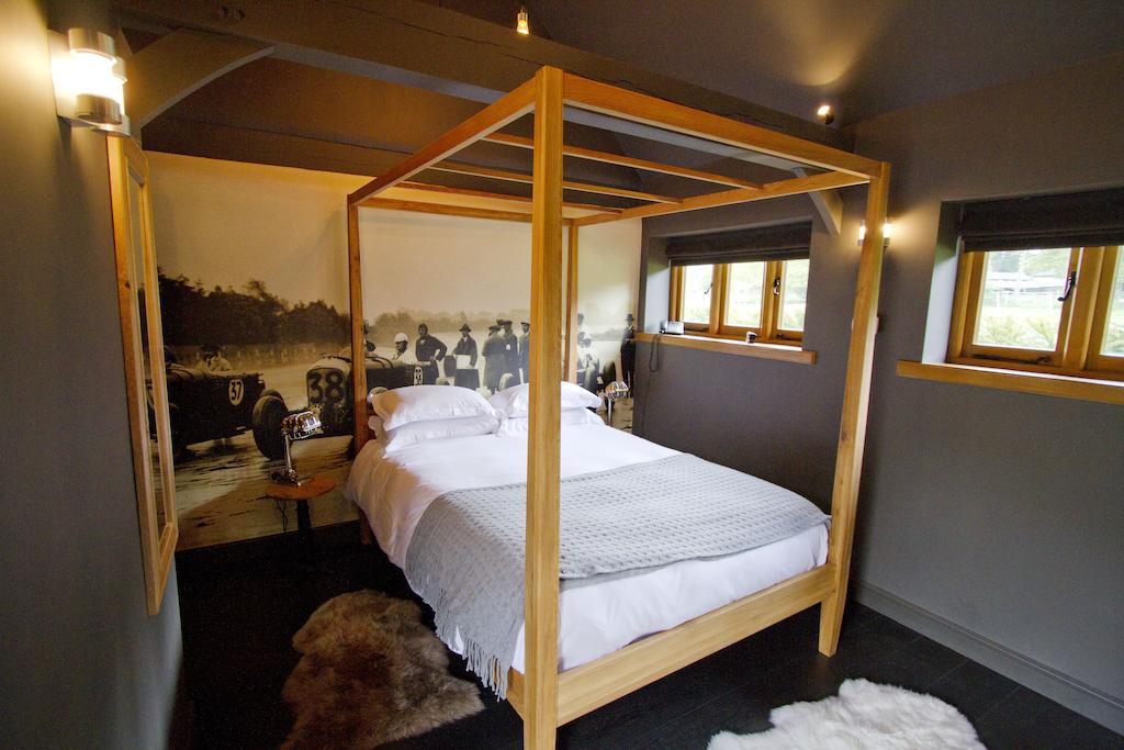 The White Horse Hotel Chilgrove Buitenkant foto